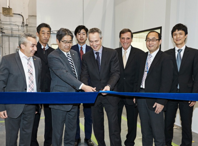 Inauguration of the automatic stacker in the presence of Thierry Vandal, President and CEO of Hydro-Québec, Élie Saheb, Executive Vice-President – Technology and Karim Zaghib, Director – Energy Storage and Conversion.