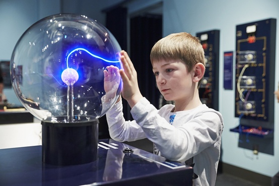 The description of this image is not available 