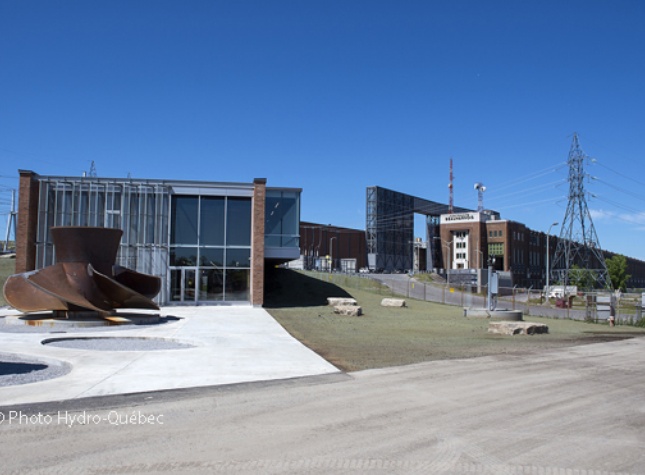 A new visitor centre awaits you at the Beaharnois generating station.